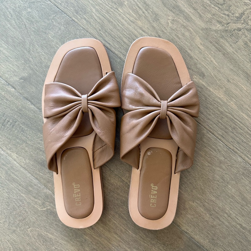 Crevo Leather Kitty Sandals